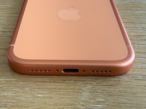 iPhone 17 Pro スピーカーとUSB-C