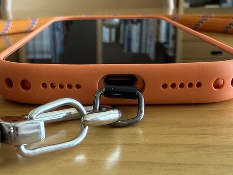 iPhone 17 Pro case 04